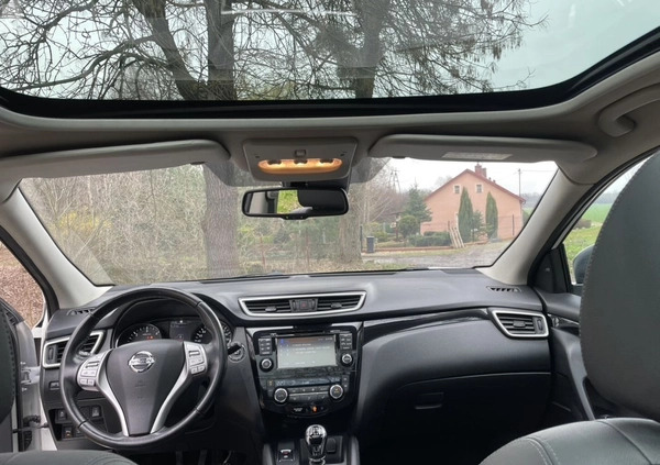 Nissan Qashqai cena 55500 przebieg: 112000, rok produkcji 2013 z Wrocław małe 137